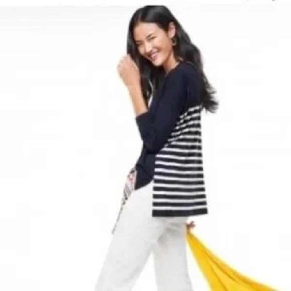 Cabi Lighthouse Tee navy and white striped V neck jersey knit top Large #5742